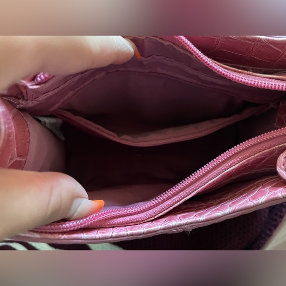 Pink Purse - Picture 4 of 5